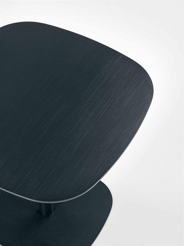 GallottiRadice_Chantal_det02_Blu Pacifico_150RGB